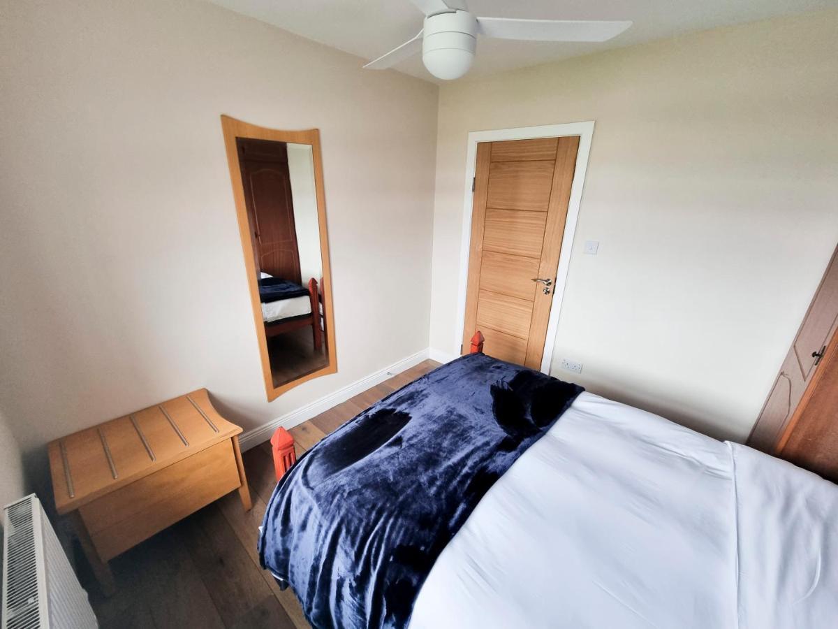 3 Bed Renovated Cottage Carramore Lake, Belmullet Ballina  Buitenkant foto