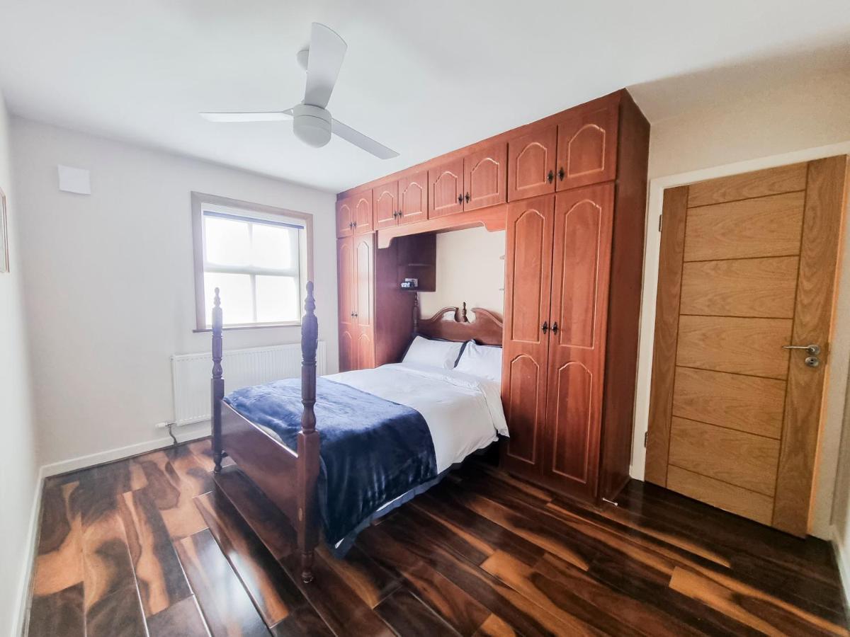3 Bed Renovated Cottage Carramore Lake, Belmullet Ballina  Buitenkant foto
